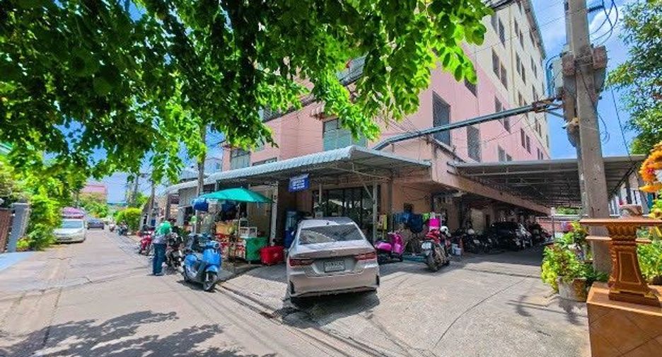 For sale 126 bedrooms apartment in Bangkok Yai, Bangkok