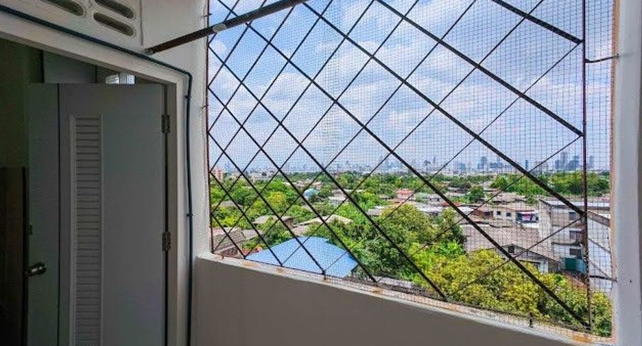 For sale 126 bedrooms apartment in Bangkok Yai, Bangkok