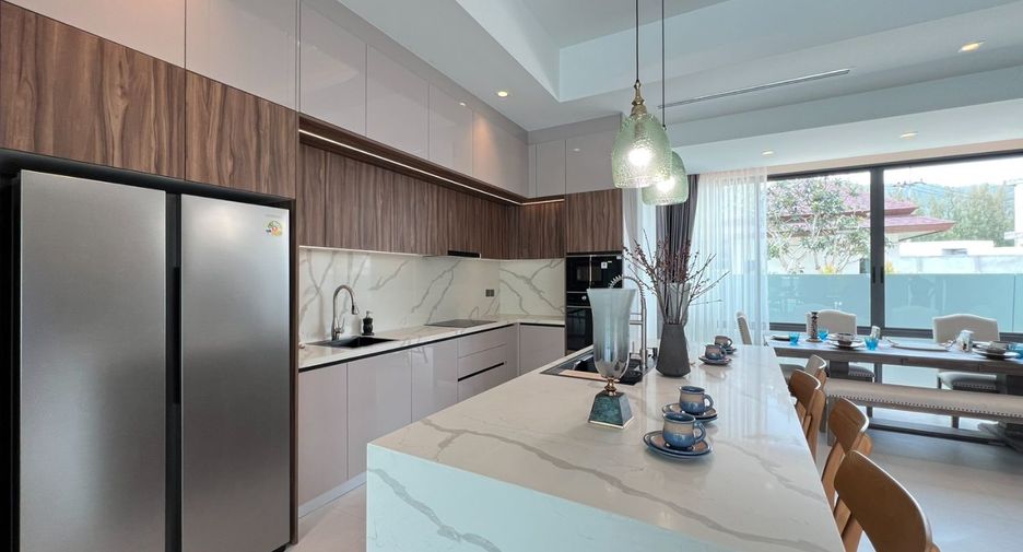 For sale 4 bedrooms villa in Hua Hin, Prachuap Khiri Khan
