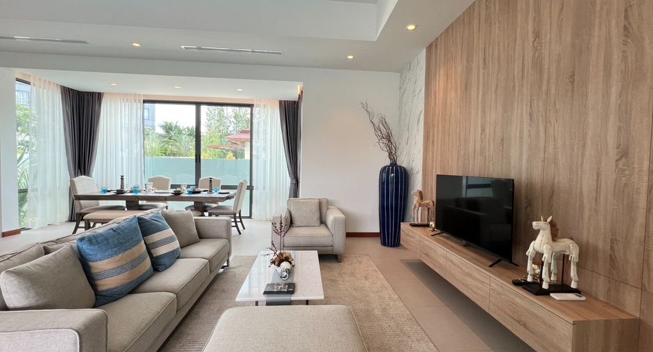 For sale 4 bedrooms villa in Hua Hin, Prachuap Khiri Khan