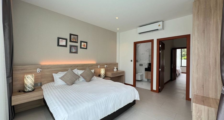 For sale 4 bedrooms villa in Hua Hin, Prachuap Khiri Khan