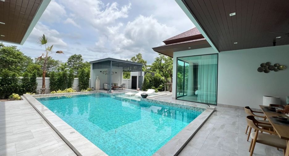 For sale 4 bedrooms villa in Hua Hin, Prachuap Khiri Khan