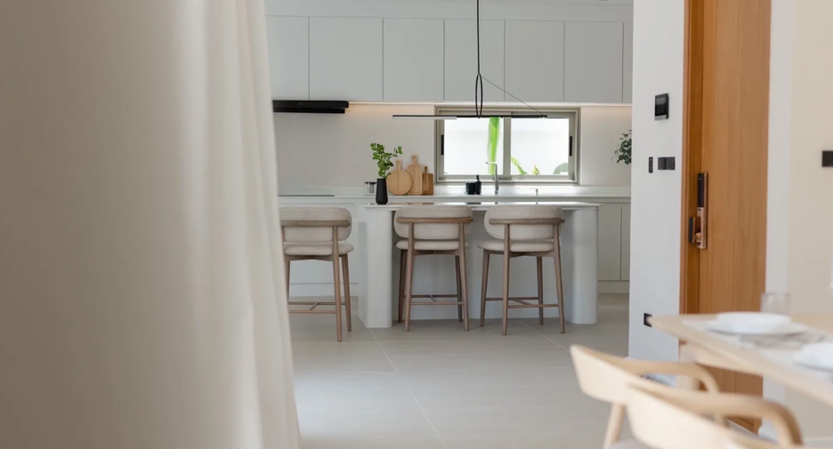For rent and for sale 4 bedrooms villa in Mueang Phuket, Phuket