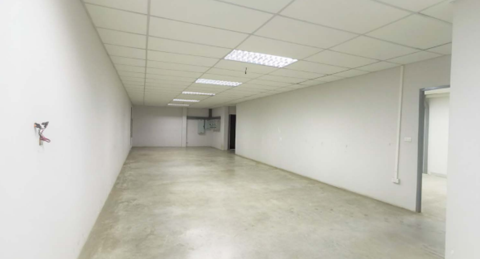 Local comercial en alquiler en Watthana, Bangkok
