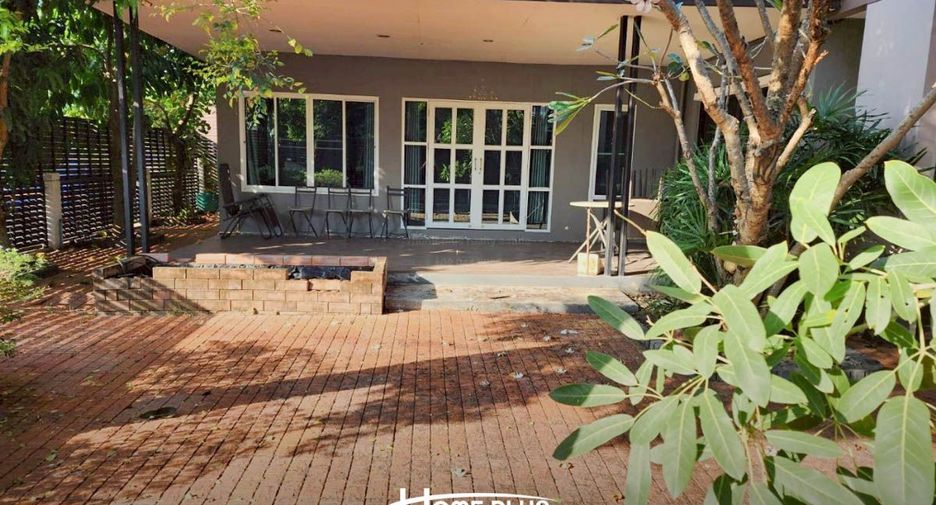 For sale 3 bedrooms house in Khlong Sam Wa, Bangkok