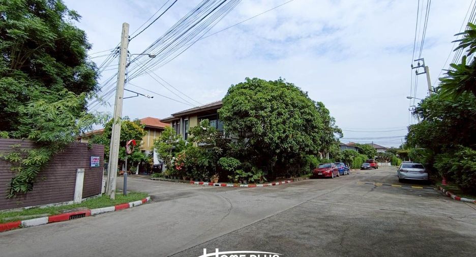 For sale 3 bedrooms house in Khlong Sam Wa, Bangkok