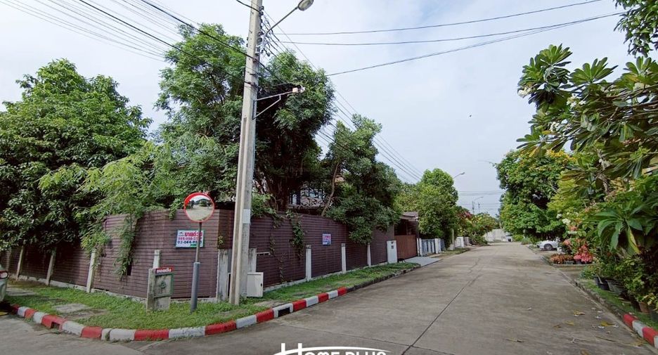 For sale 3 bedrooms house in Khlong Sam Wa, Bangkok