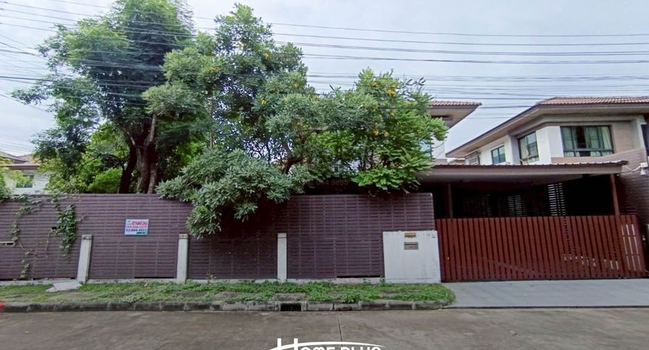For sale 3 bedrooms house in Khlong Sam Wa, Bangkok