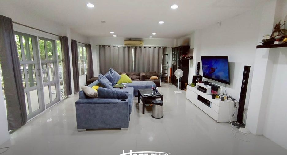 For sale 3 bedrooms house in Khlong Sam Wa, Bangkok
