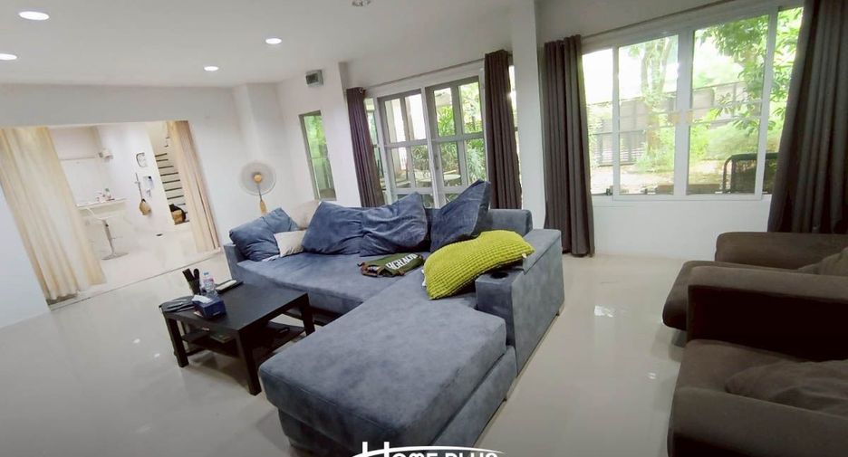 For sale 3 bedrooms house in Khlong Sam Wa, Bangkok