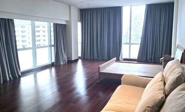 Wohnung zum Kauf mit 3 Zimmer in Khlong Toei, Bangkok