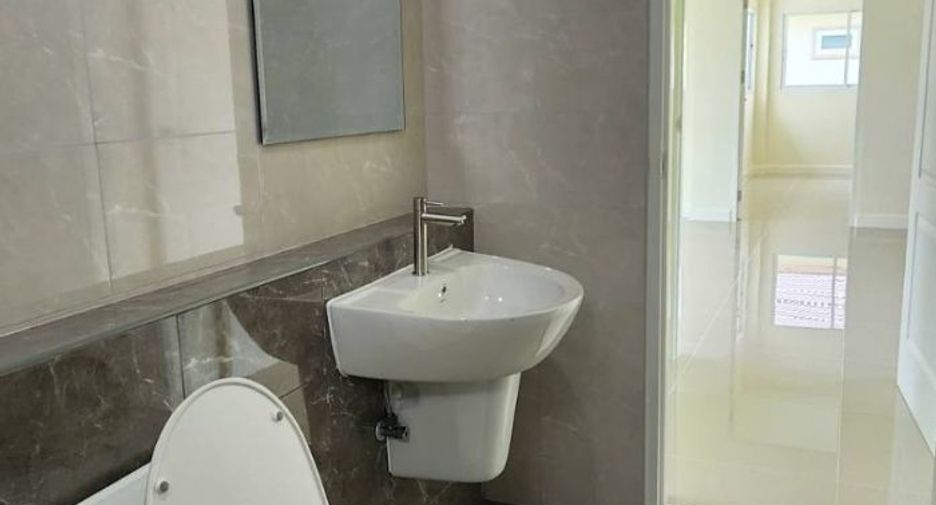 For sale 2 bedrooms house in Mueang Chachoengsao, Chachoengsao