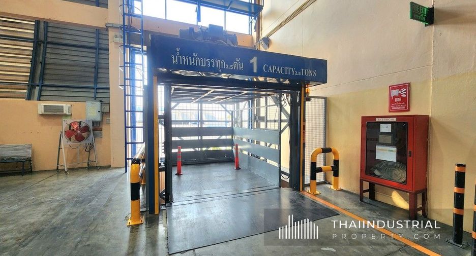 出租 仓库 在 Mueang Pathum Thani, Pathum Thani