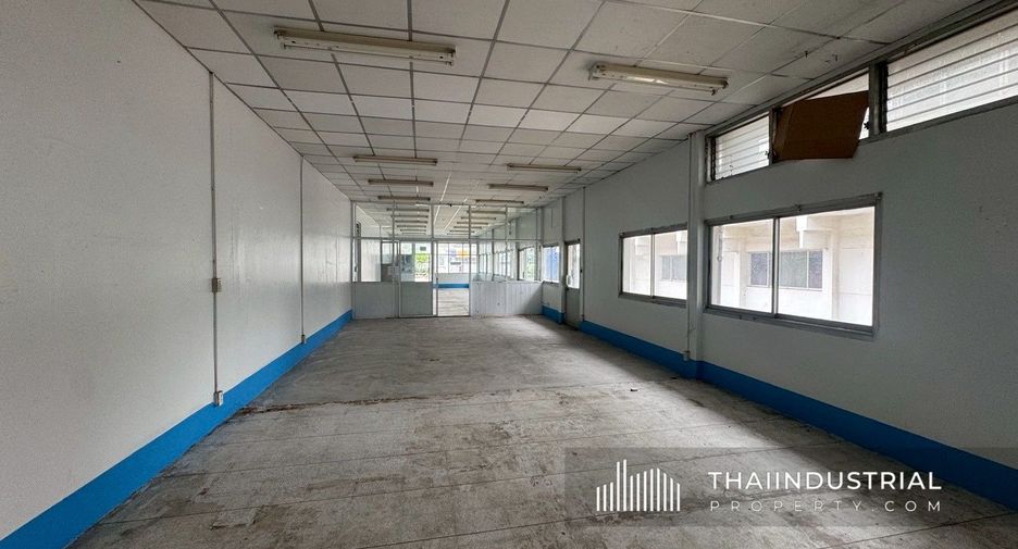 À louer entrepôt à Phra Pradaeng, Samut Prakan