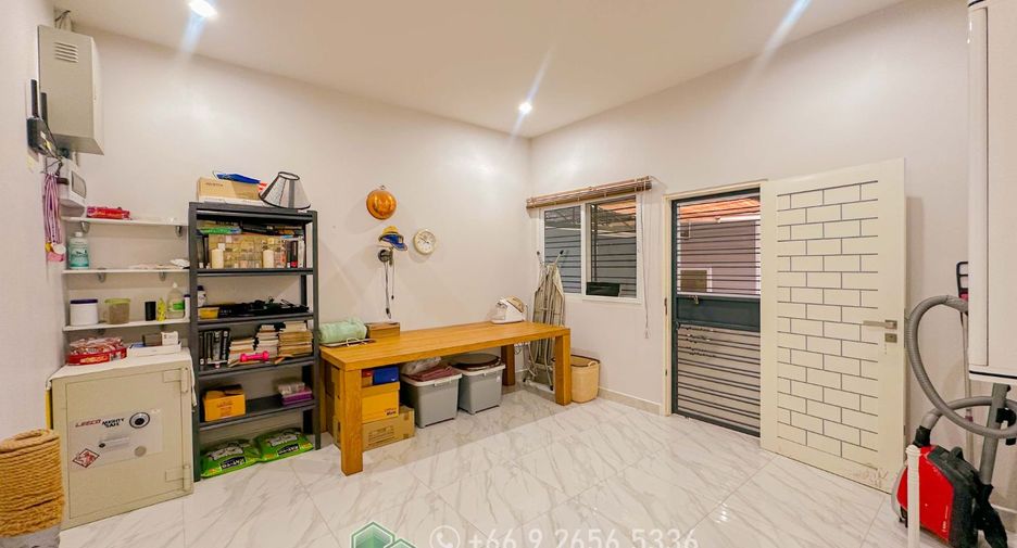 出售 5 卧室 独立屋 在 Huai Yai, 芭提雅