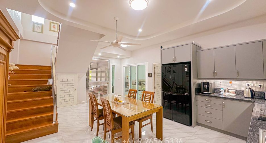 出售 5 卧室 独立屋 在 Huai Yai, 芭提雅