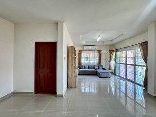 À louer 3 chambres maison à Si Racha, Chonburi