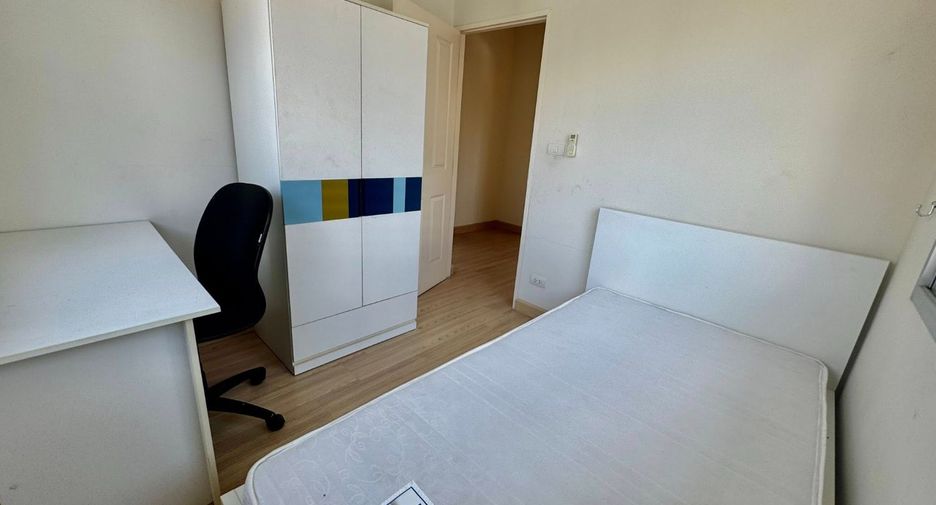 For rent 3 bedrooms house in Si Racha, Chonburi