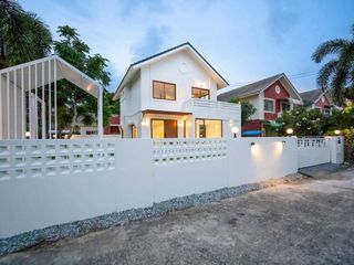 À louer et à vendre 3 chambres maison à Bang Lamung, Chonburi