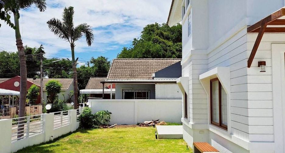 For rent and for sale 3 bedrooms house in Bang Lamung, Chonburi