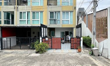 For sale 3 bedrooms townhouse in Bang Phli, Samut Prakan
