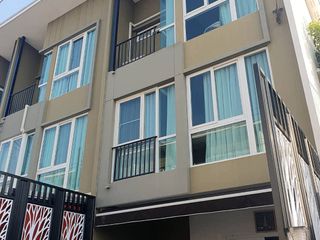 Продажа 3 спальни таунхаус в Bang Phli, Самутпракан