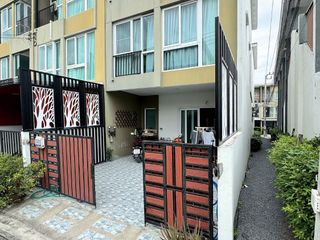 Продажа 3 спальни таунхаус в Bang Phli, Самутпракан