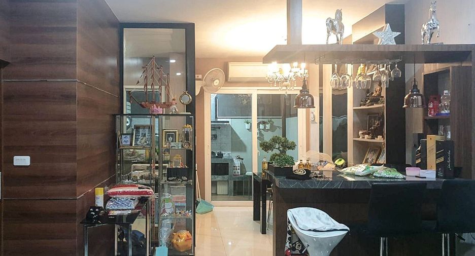 For sale 3 bedrooms townhouse in Bang Phli, Samut Prakan