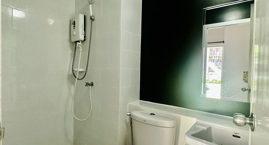 For sale 1 bed condo in Khlong Luang, Pathum Thani
