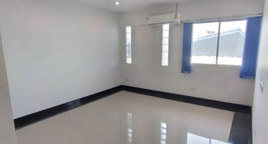 For sale 3 bedrooms townhouse in Bang Bua Thong, Nonthaburi