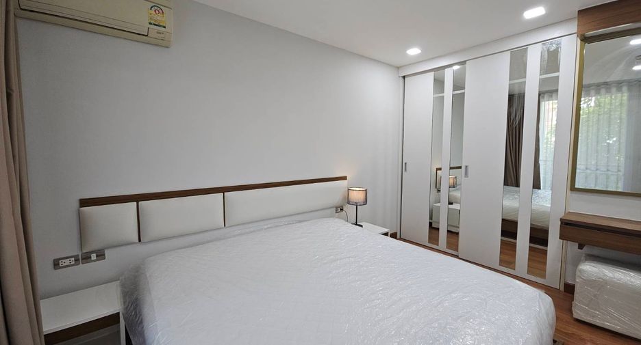 For rent 1 bed condo in Phra Khanong, Bangkok