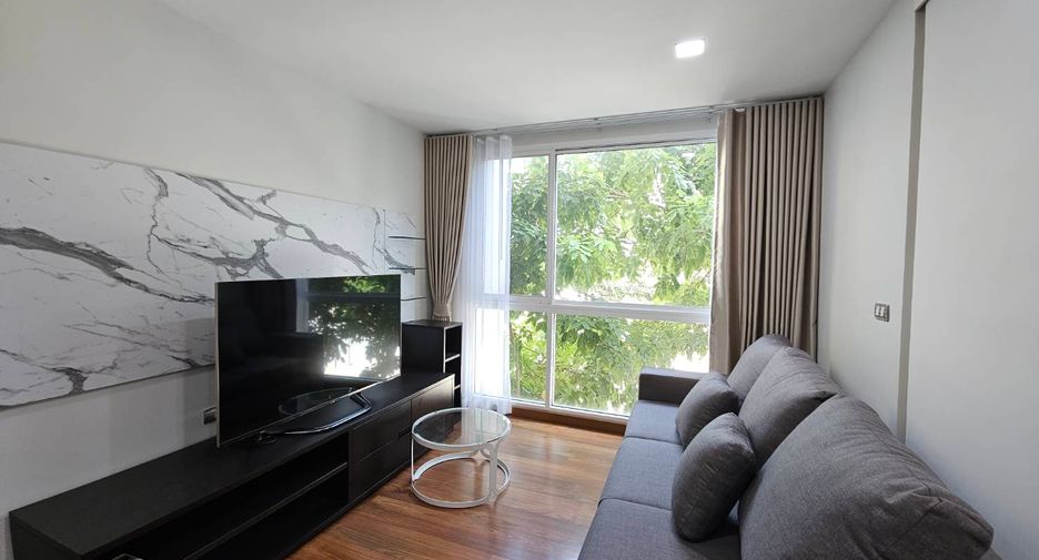 For rent 1 bed condo in Phra Khanong, Bangkok