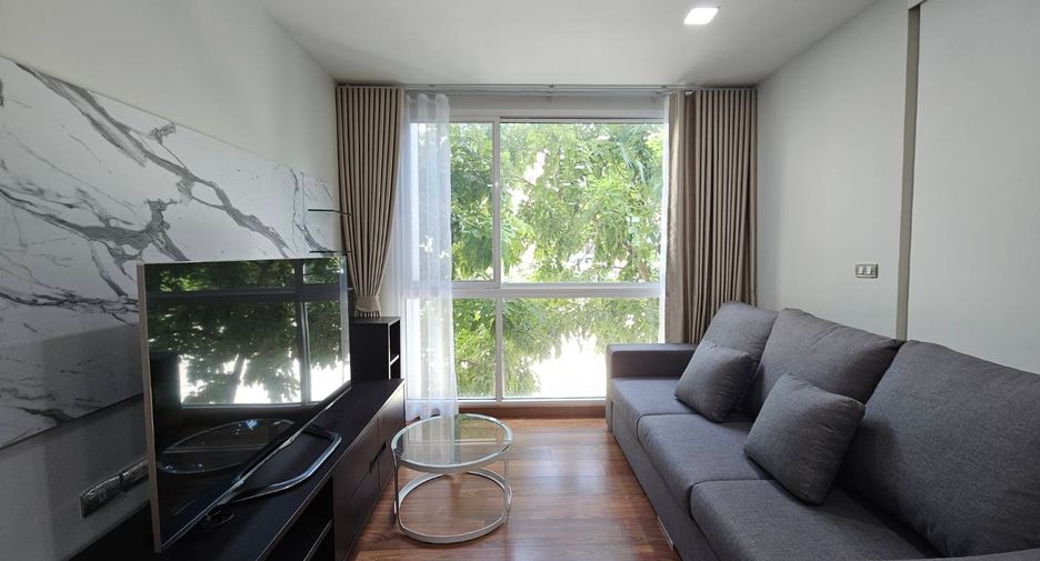 For rent 1 bed condo in Phra Khanong, Bangkok