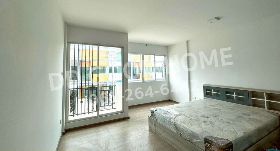 For rent and for sale 2 bedrooms townhouse in Lam Luk Ka, Pathum Thani
