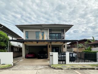 Haus zum Kauf mit 3 Zimmer in Bangkok Noi, Bangkok