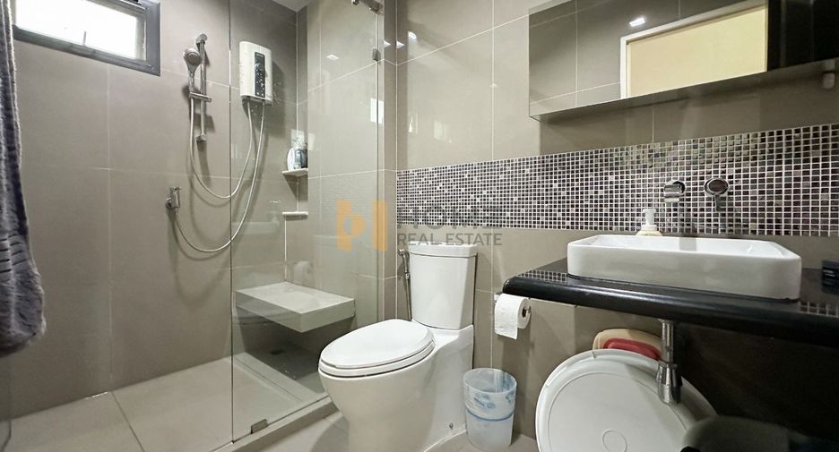Haus zum Kauf mit 3 Zimmer in Bangkok Noi, Bangkok