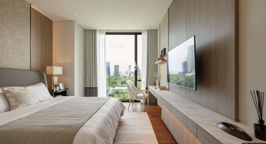 For sale 2 bedrooms condo in Pathum Wan, Bangkok