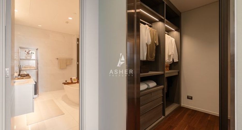 For sale 2 bedrooms condo in Pathum Wan, Bangkok