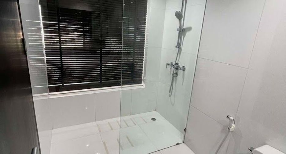 For rent and for sale 2 bedrooms condo in Sathon, Bangkok