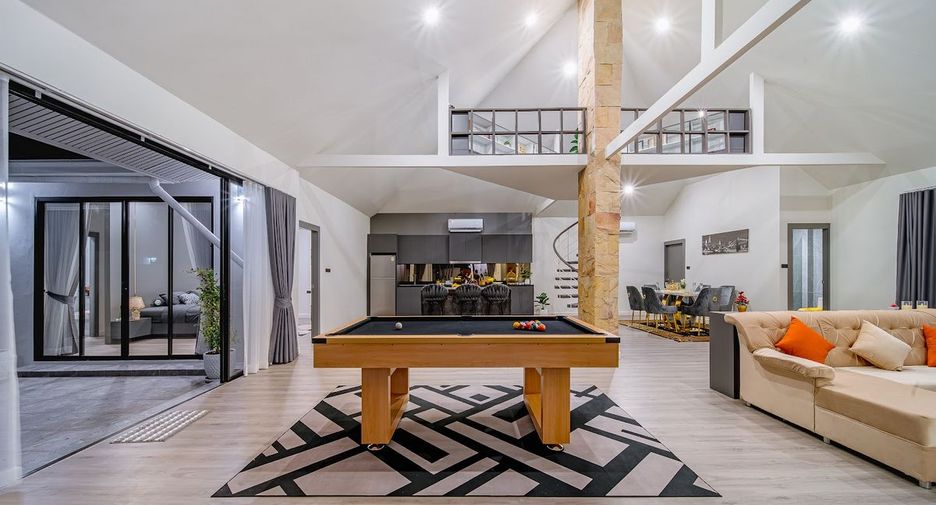 For sale 3 bedrooms villa in Bang Lamung, Chonburi
