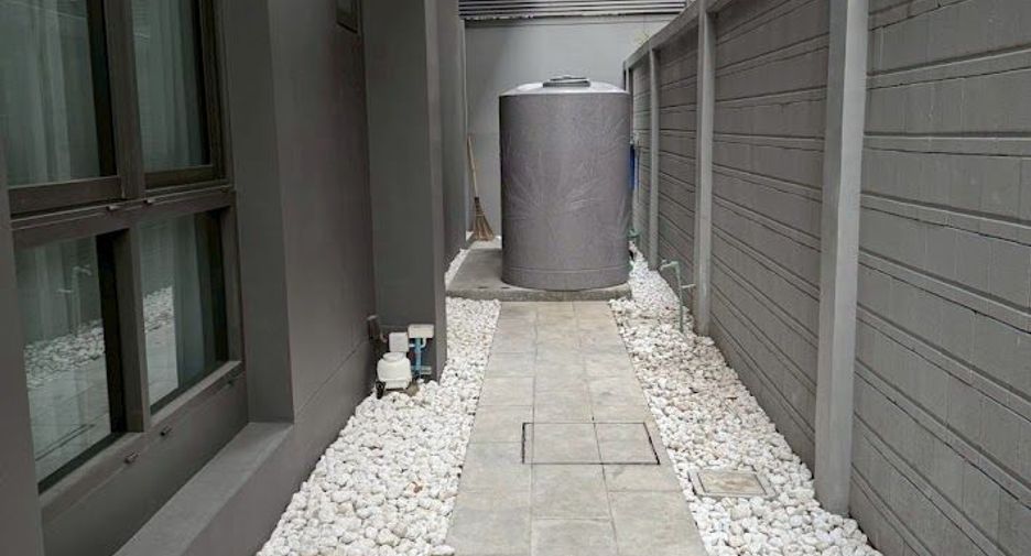 For sale 5 bedrooms house in Suan Luang, Bangkok