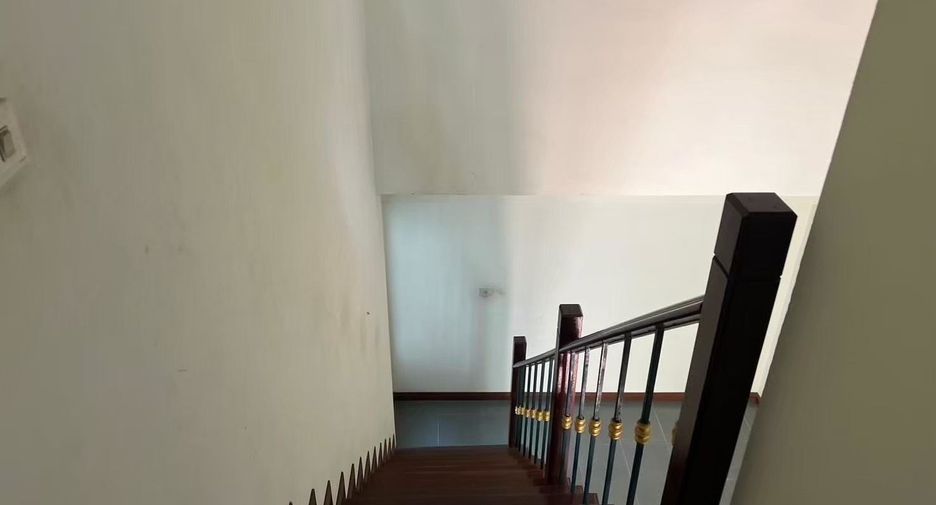 For rent retail Space in Khlong Toei, Bangkok