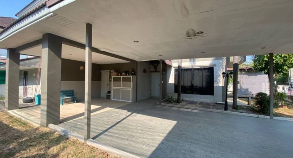 For rent and for sale 3 bedrooms house in Si Racha, Chonburi