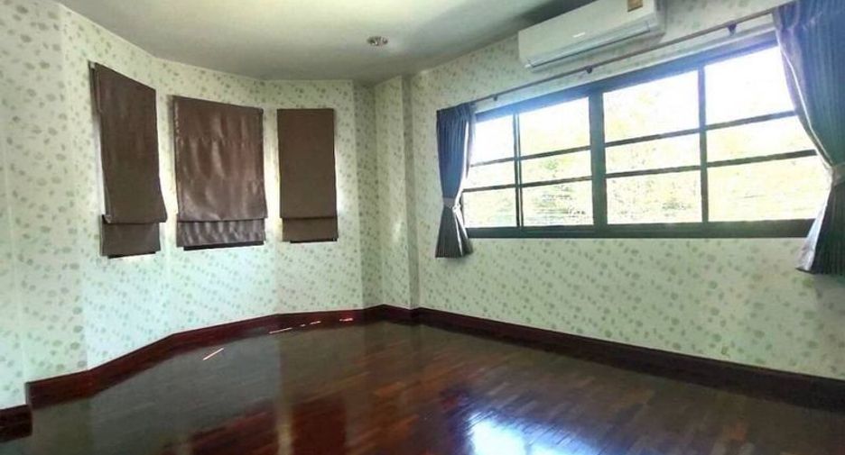 For rent and for sale 3 bedrooms house in Si Racha, Chonburi