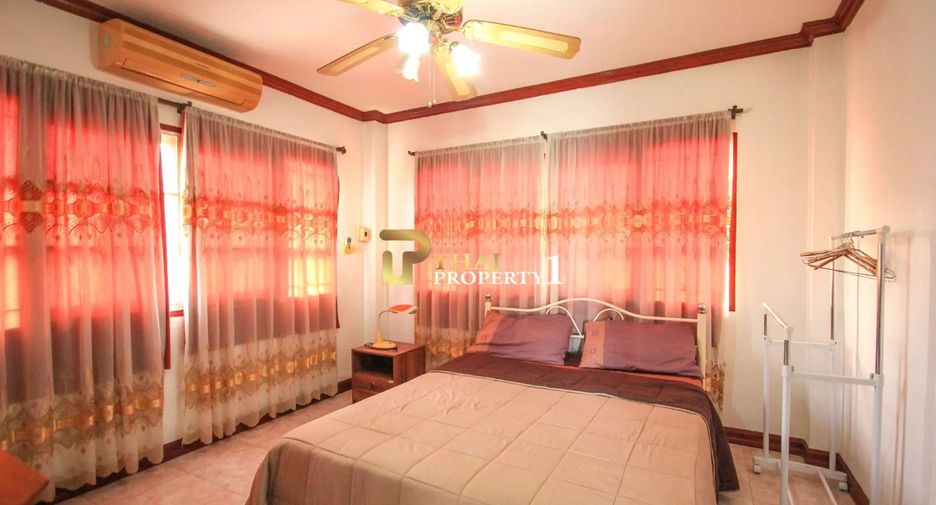 For sale 5 bedrooms house in Hua Hin, Prachuap Khiri Khan
