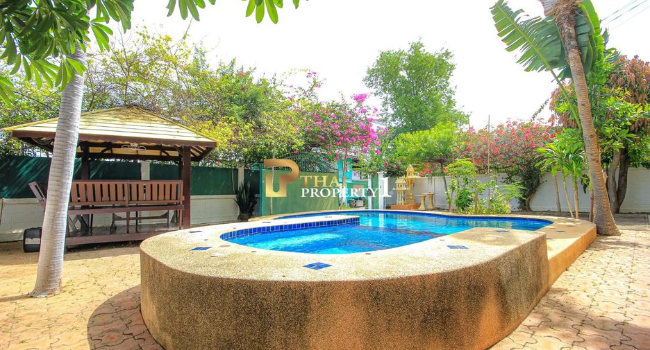 For sale 5 bedrooms house in Hua Hin, Prachuap Khiri Khan