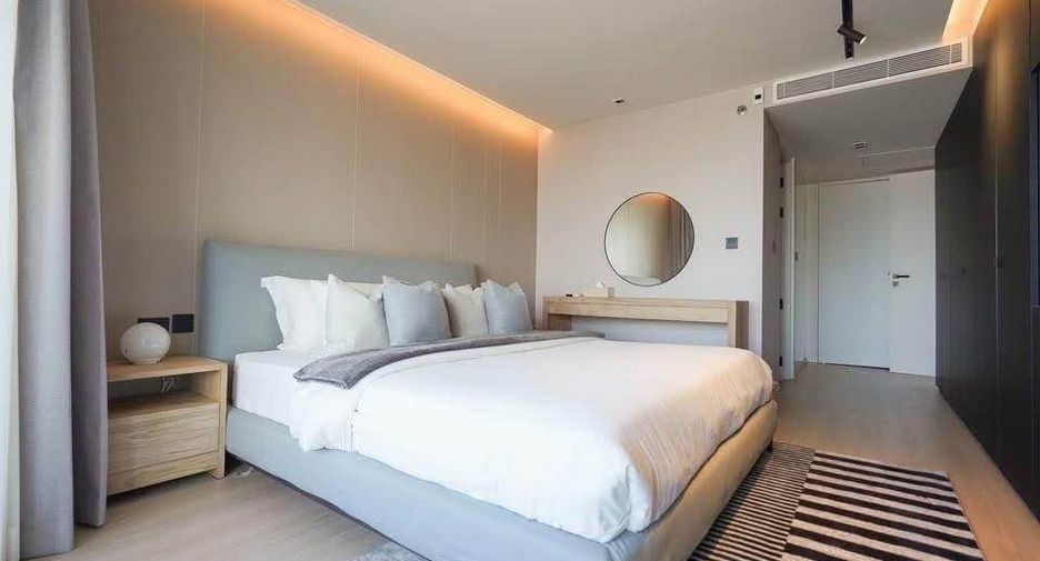 For rent 2 bedrooms condo in Bang Phlat, Bangkok