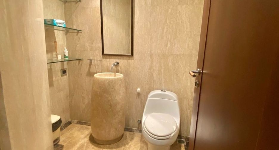 Аренда и продажа 3 спальни кондо в Щаттхана, Бангкок