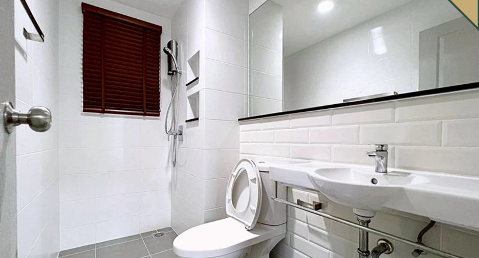 For rent 5 ベッドルーム house in Thanyaburi, Pathum Thani