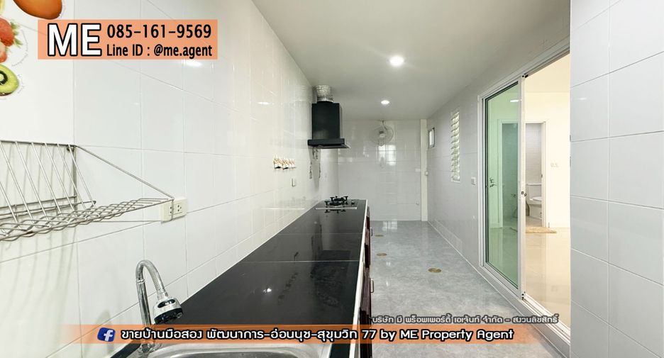 For rent 3 bedrooms townhouse in Suan Luang, Bangkok